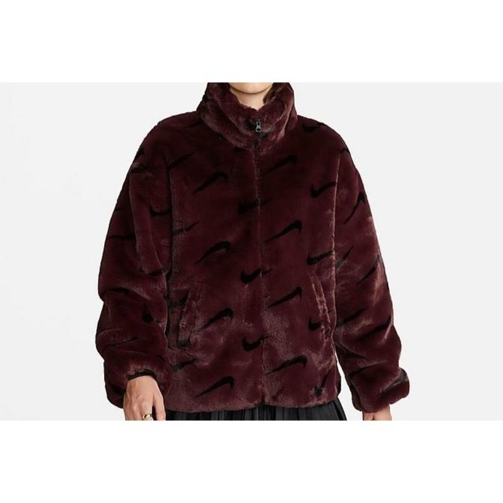 NWT Woman's Nike Sportswear Plush Faux Fur All-Over Print Jacket Size XL
